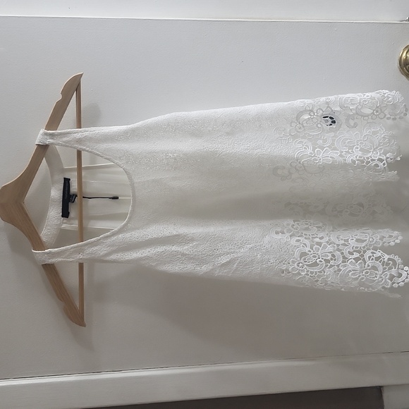 Sleeveless top crochet front 100% polyester - Picture 1 of 2